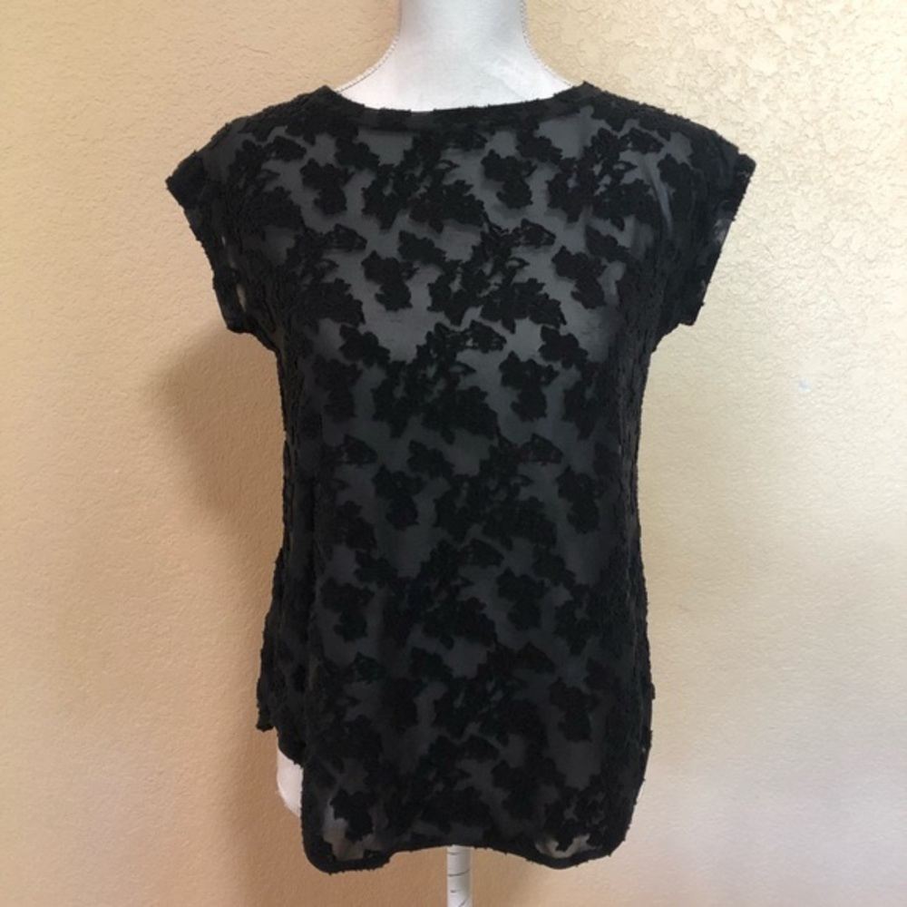 ARITZIA WILFRED ANVERS SPLIT BACK FLORAL TEE SZ M